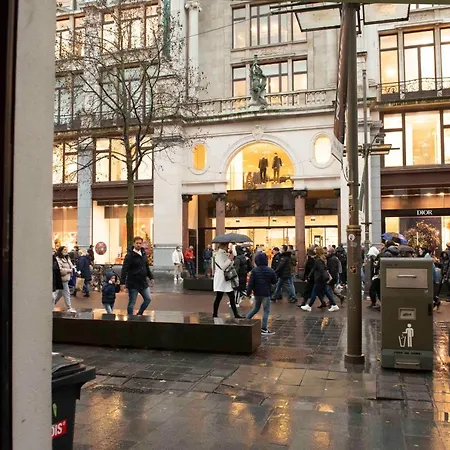 Cityantwerp Een Oase Van Rust Direct Achter De Meir *